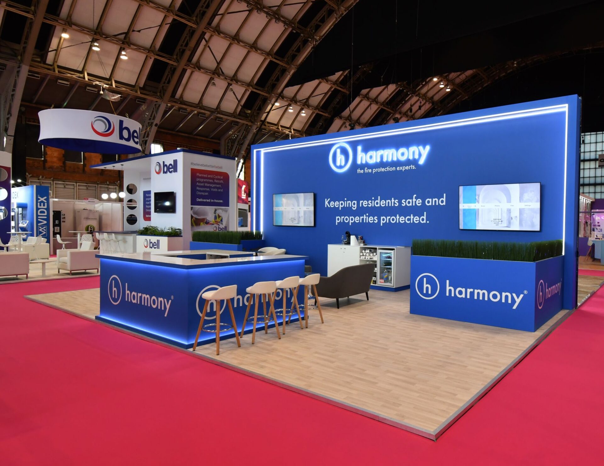 stand piccy